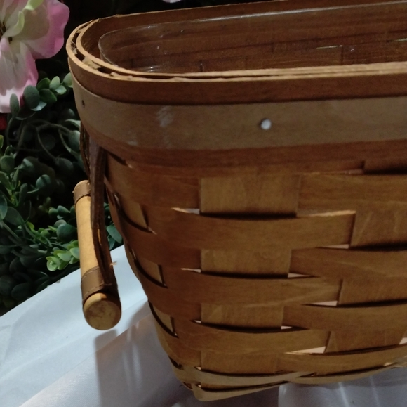 LONGABERGER 2013 ENTERTAINING BASKET - Picture 4 of 6